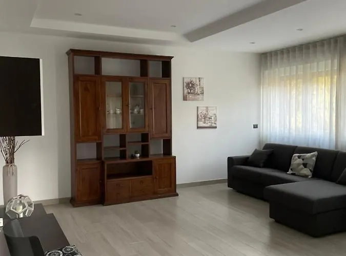 La Casa Nel Bosco * סיינה